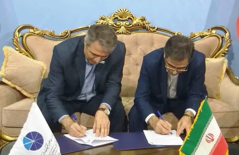 امضاء تفاهم نامه همکاری پارک علم و فناوری آذربایجان شرقی و بانک ملی استان