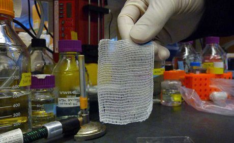 ساخت زخم‌پوش‌های نوین به روش شیمی سبز با خاصیت آنتی‌باکتریال