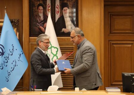 امضای تفاهم‌نامه میان وزارت علوم و شهرداری تهران با هدف توسعه نوآوری، فناوری شهری و هوش مصنوعی